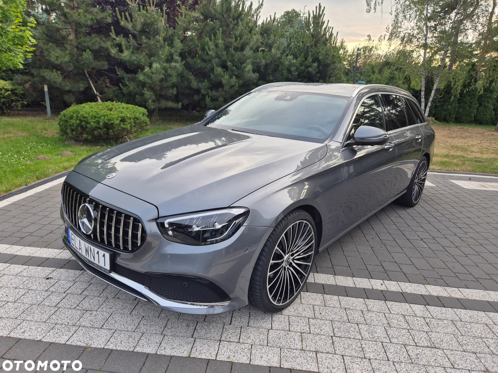 Mercedes-Benz Klasa E 220 d 4-Matic Exclusive - 17