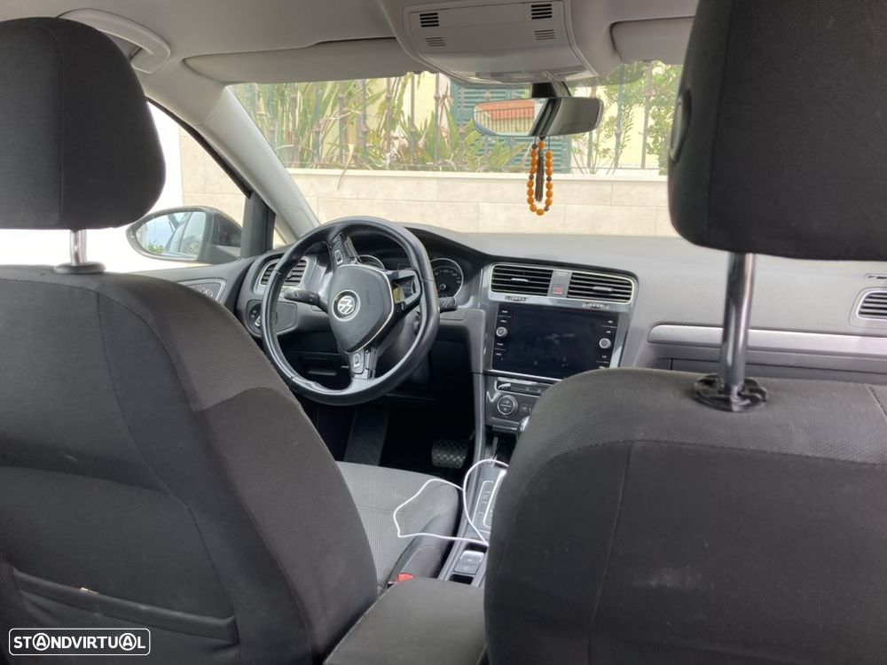 VW Golf Variant 1.6 TDi Confortline DSG - 5