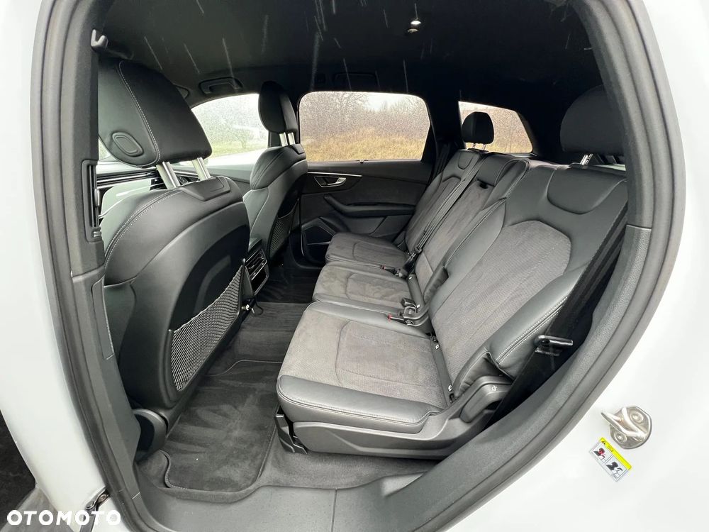 Audi Q7 - 17