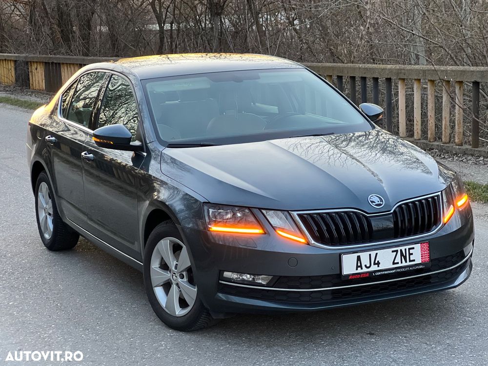 Skoda Octavia 1.6 TDI DSG Style - 3