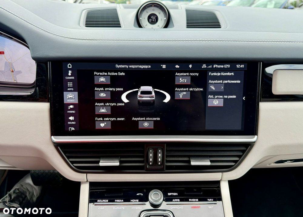 Porsche Cayenne - 34