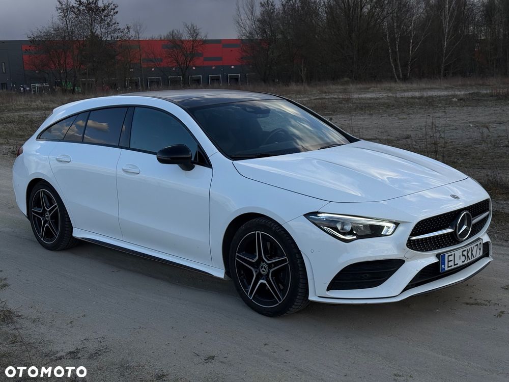Mercedes-Benz CLA 200 AMG Line - 4