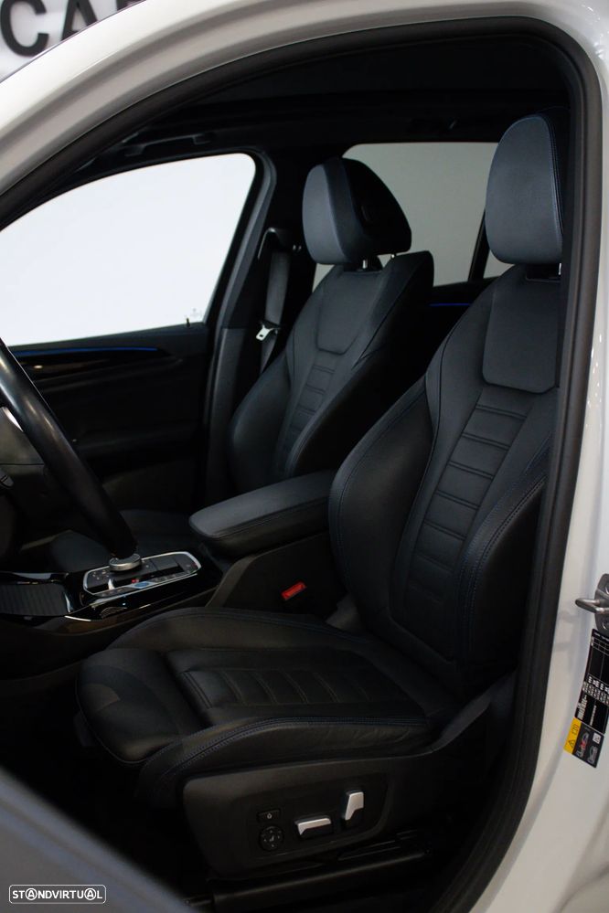 BMW iX3 M Sport Impressive - 19