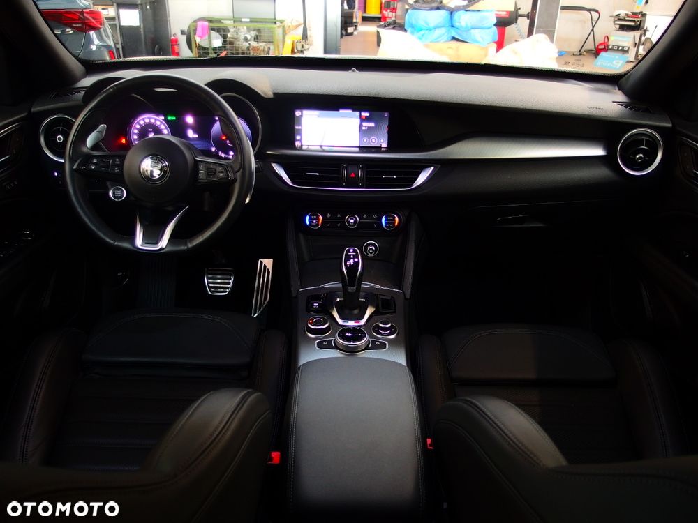 Alfa Romeo Stelvio 2.0 Turbo Veloce Q4 - 13