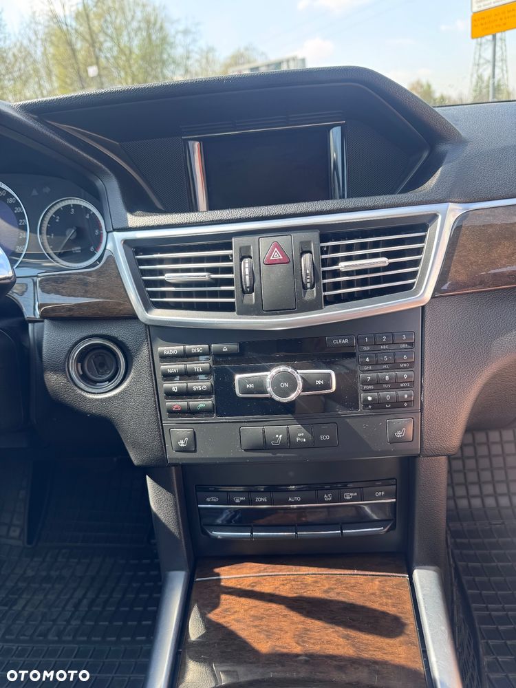 Mercedes-Benz Klasa E 200 CDI DPF BlueEFFICIENCY 7G-TRONIC - 17