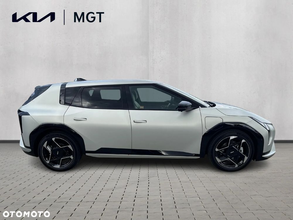 Kia EV4 - 4