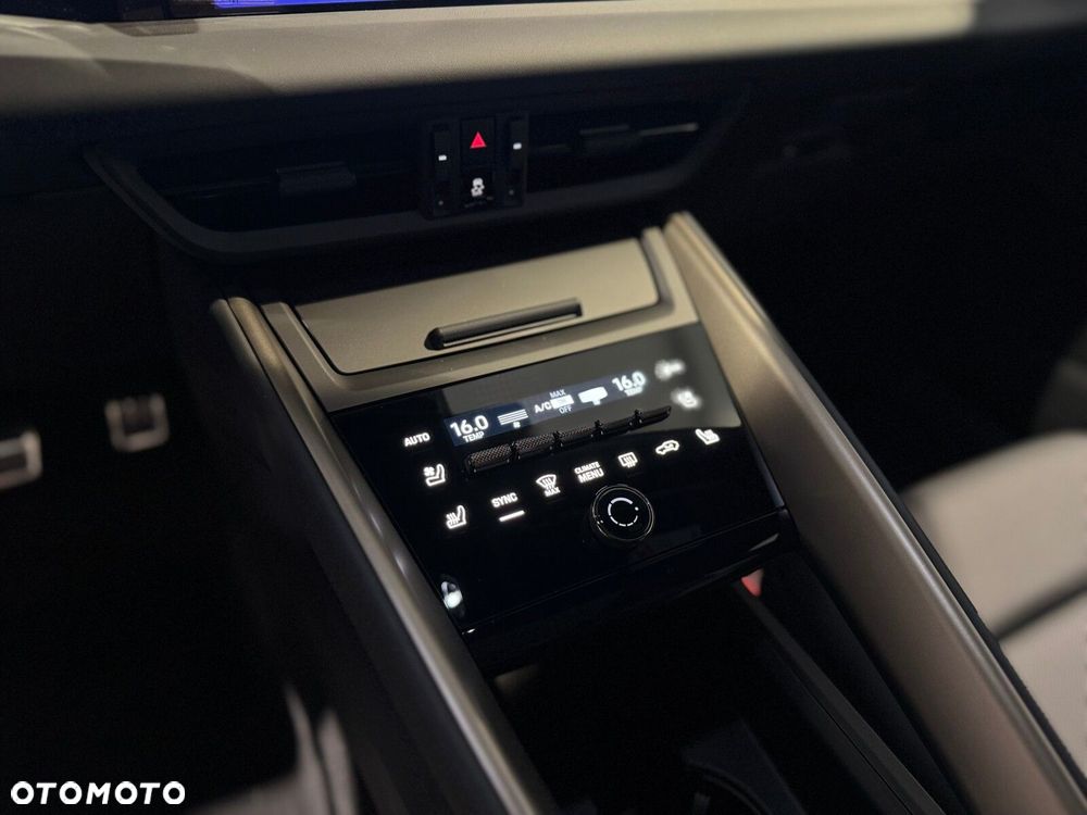 Porsche Macan - 26