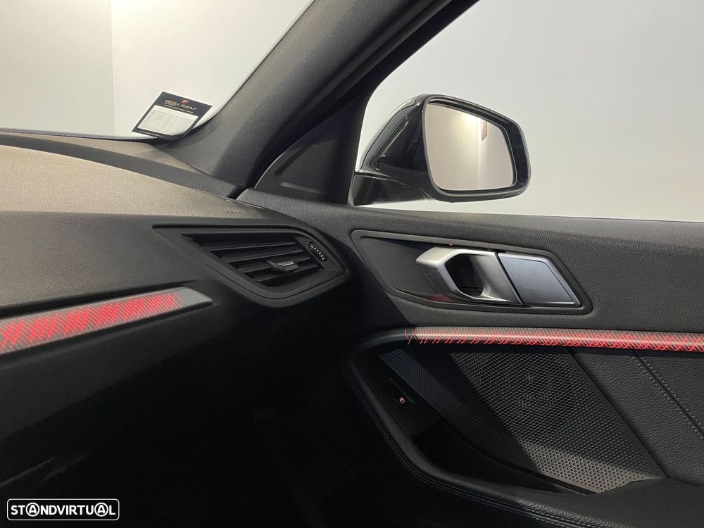 BMW 116 d Pack Desportivo M - 30