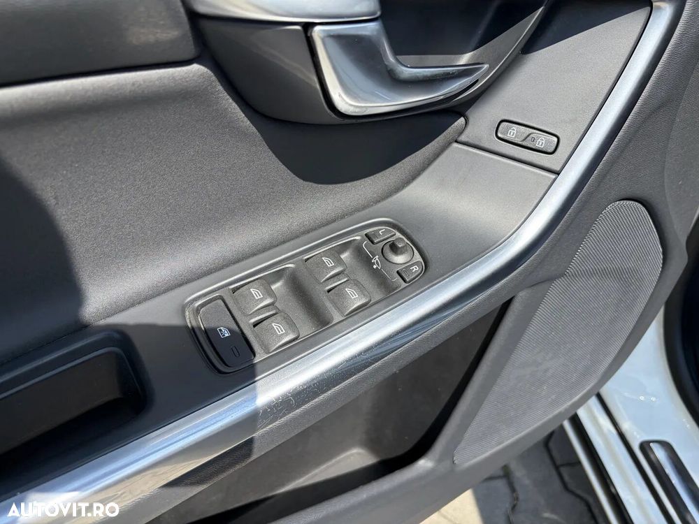 Volvo V60 - 16