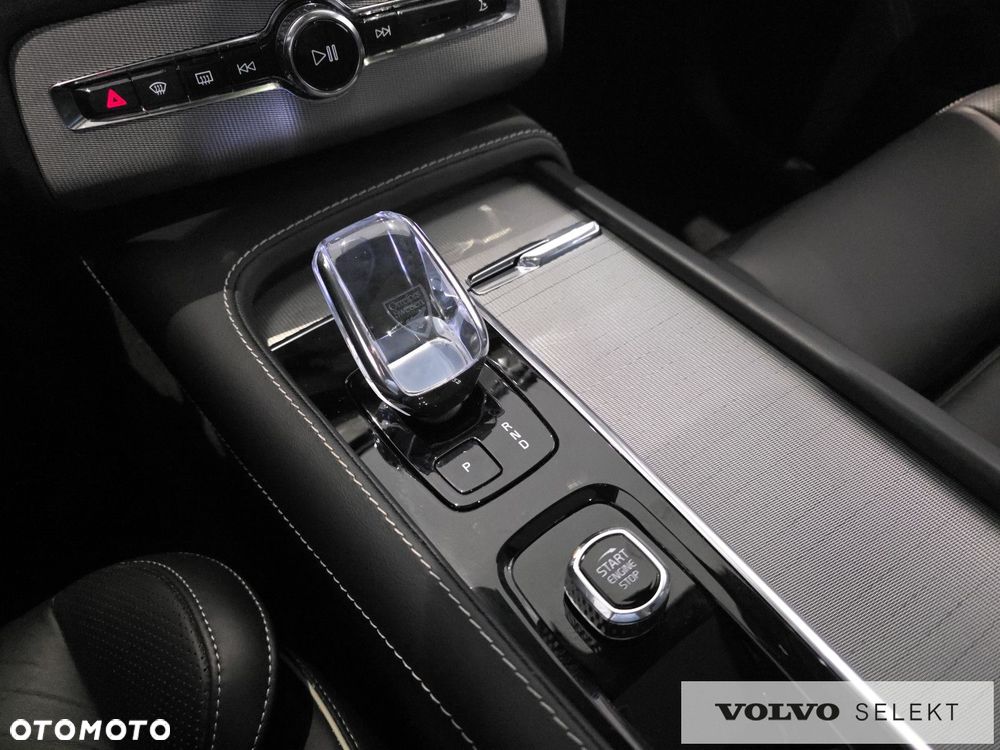 Volvo XC 90 - 17