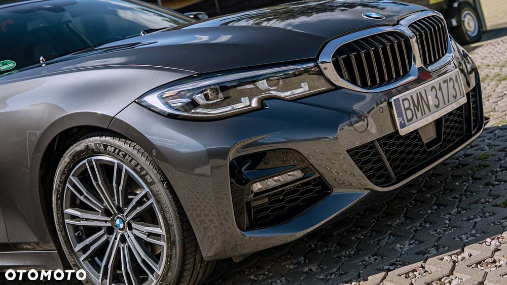 BMW Seria 3 320d M Sport - 4