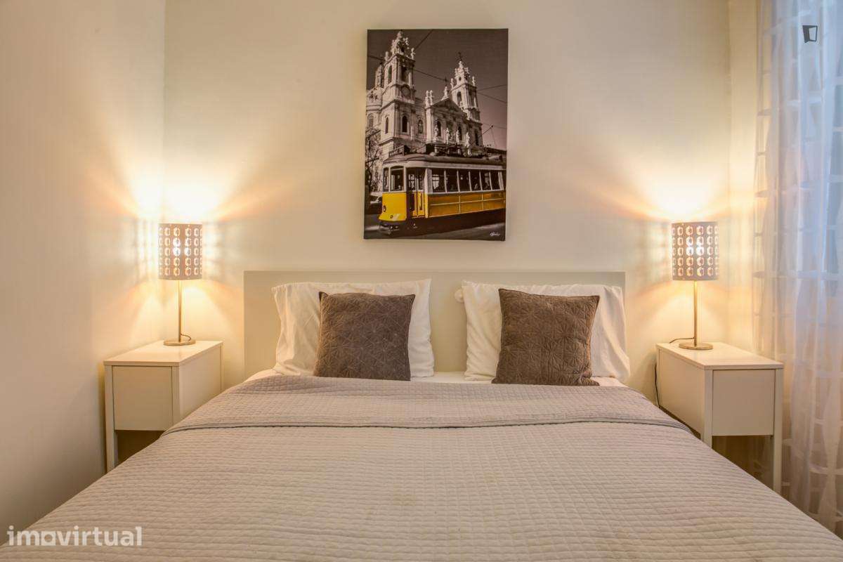 Quarto - localizado em Picoas Lisbon - Grande imagem: 2/16