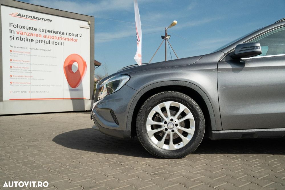 Mercedes-Benz GLA - 23