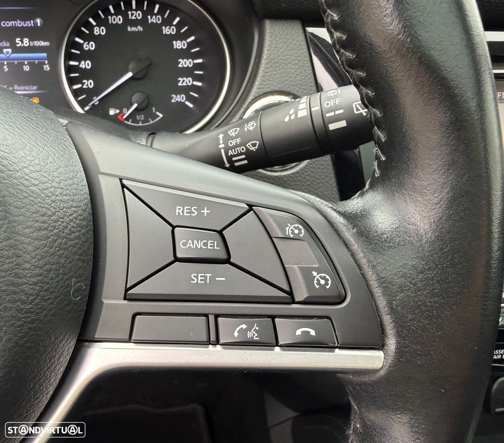 Nissan Qashqai 1.5 dCi N-Connecta - 14