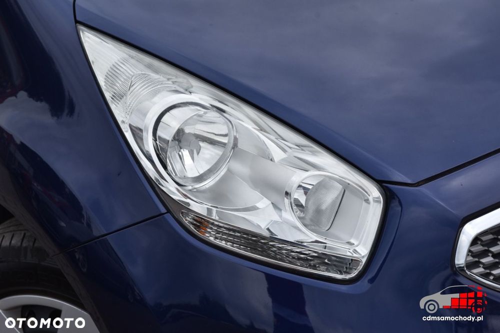 Kia Venga - 13