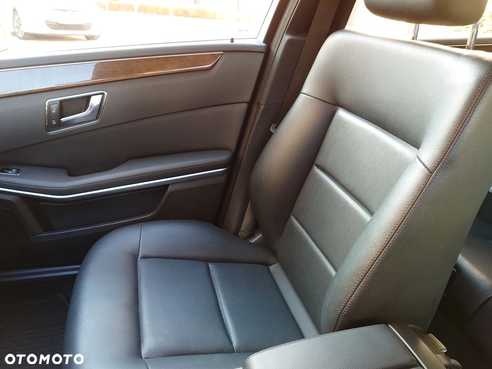 Mercedes-Benz Klasa E 220 CDI DPF BlueEFFICIENCY Automatik Avantgarde - 11