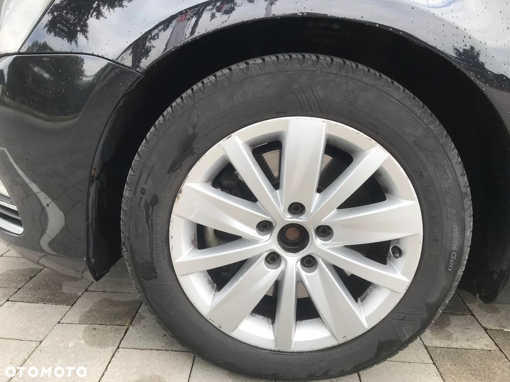 Volkswagen Passat - 27