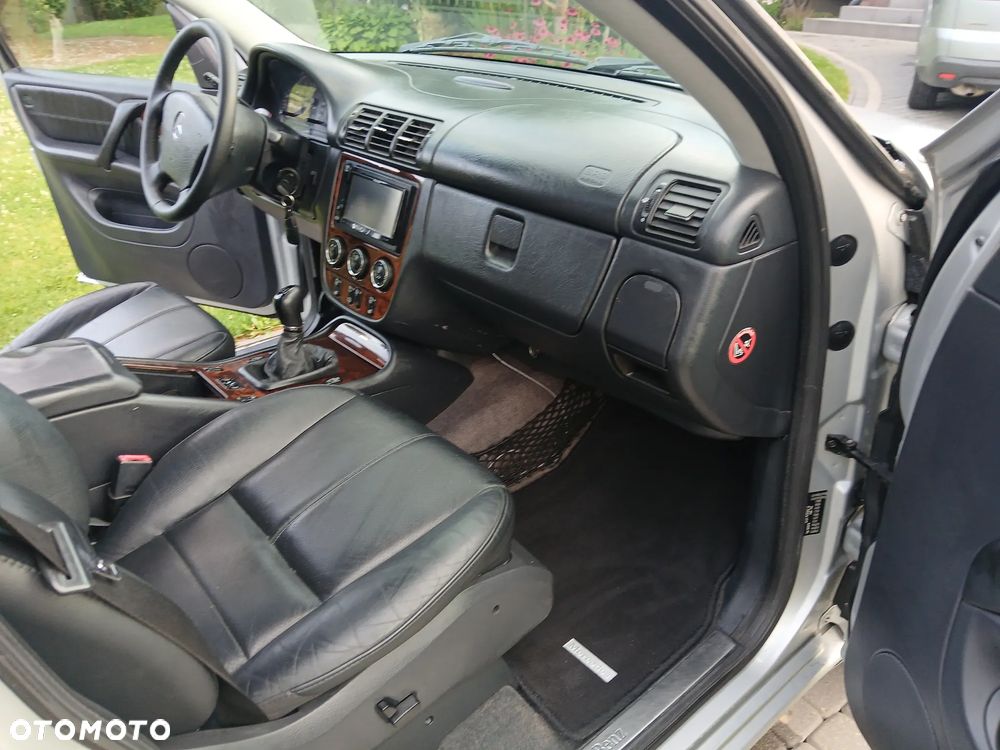 Mercedes-Benz ML 270 CDI Inspiration - 12