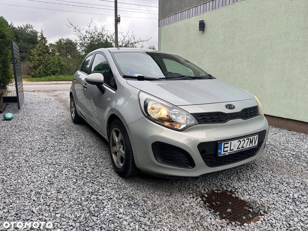 Kia Rio - 2