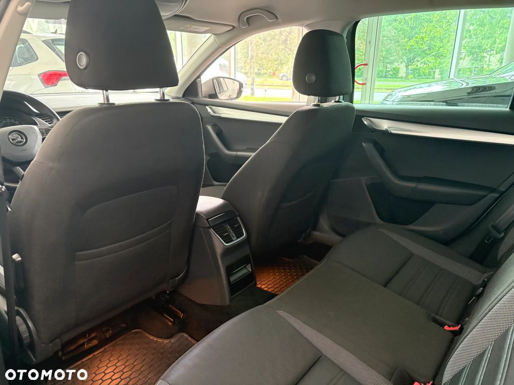 Skoda Octavia 1.5 TSI GPF ACT Ambition - 13
