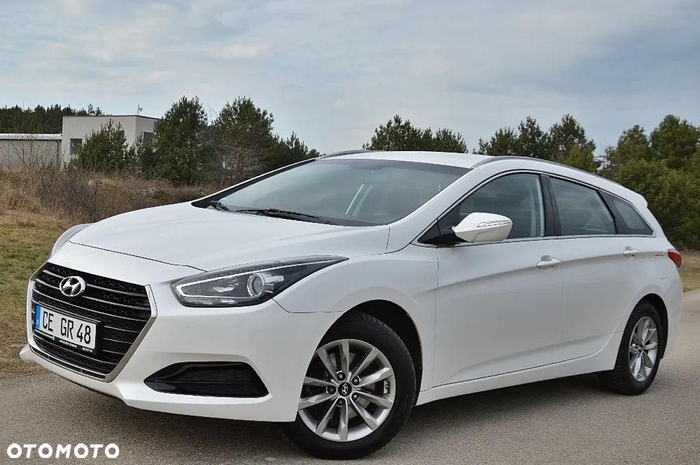 Hyundai i40 Kombi blue 1.6 Family - 6