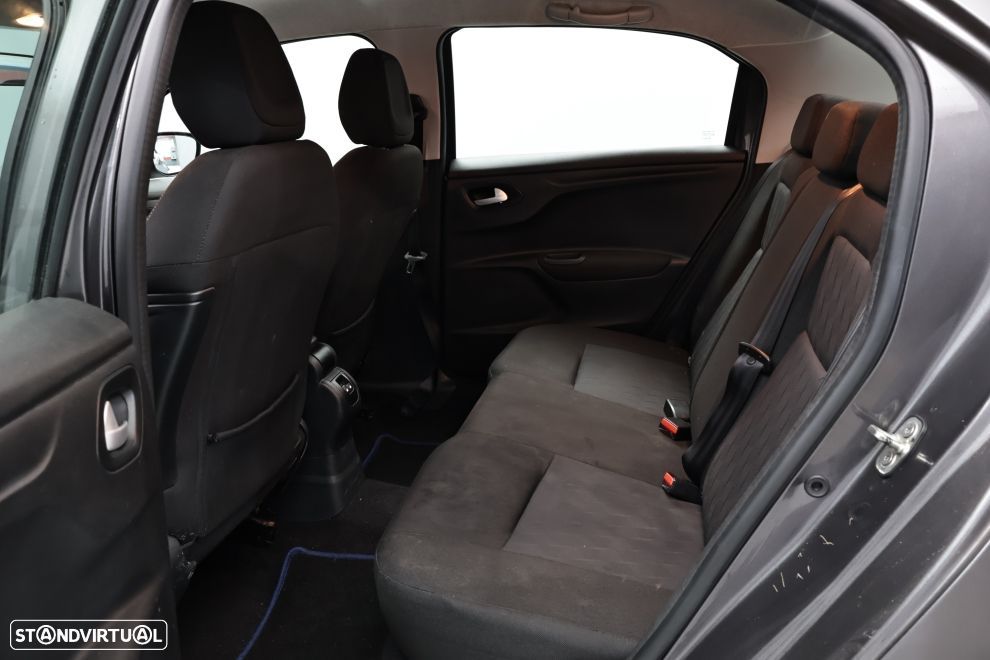 Citroën C-Elysée 1.2 PureTech Shine - 24