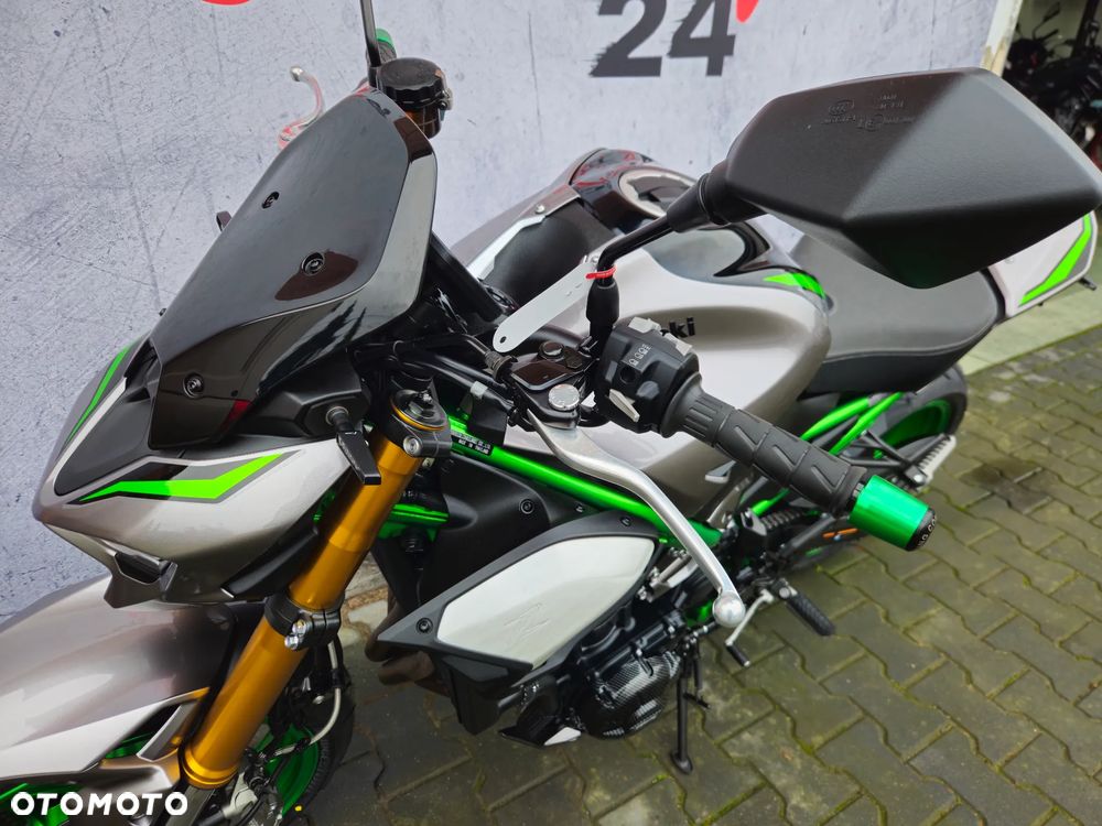 Kawasaki Z - 12