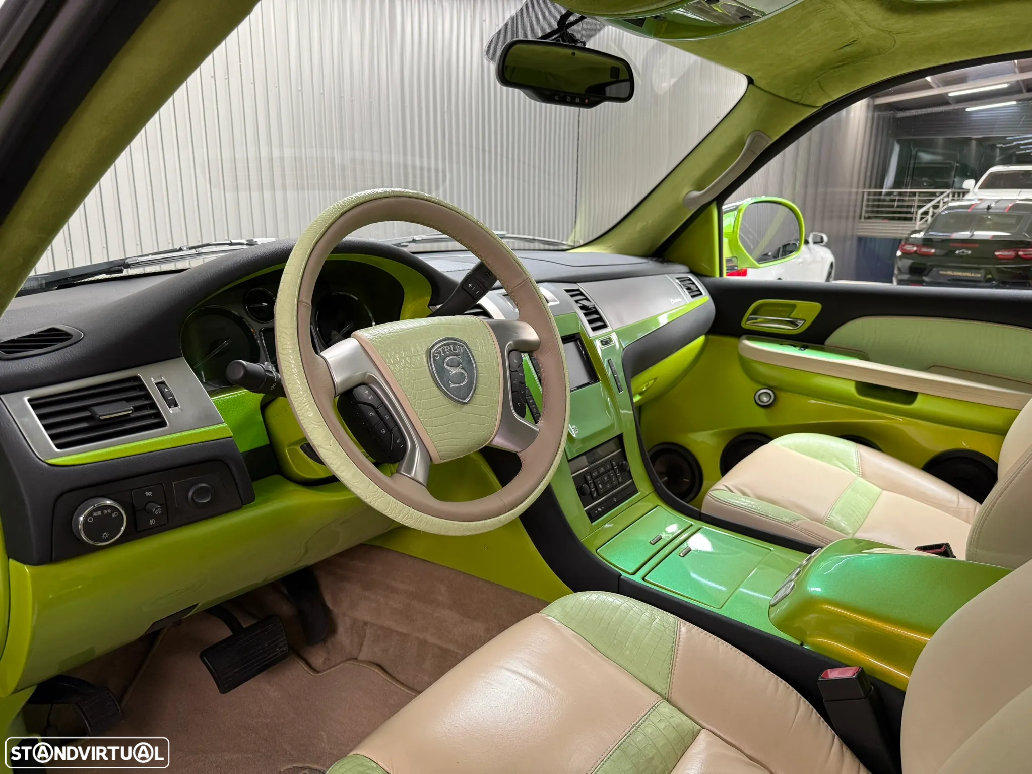 Cadillac Escalade 6.2 V8 Platinum - 21