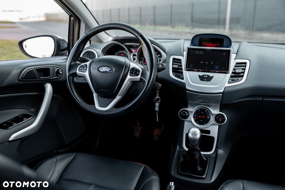 Ford Fiesta - 26