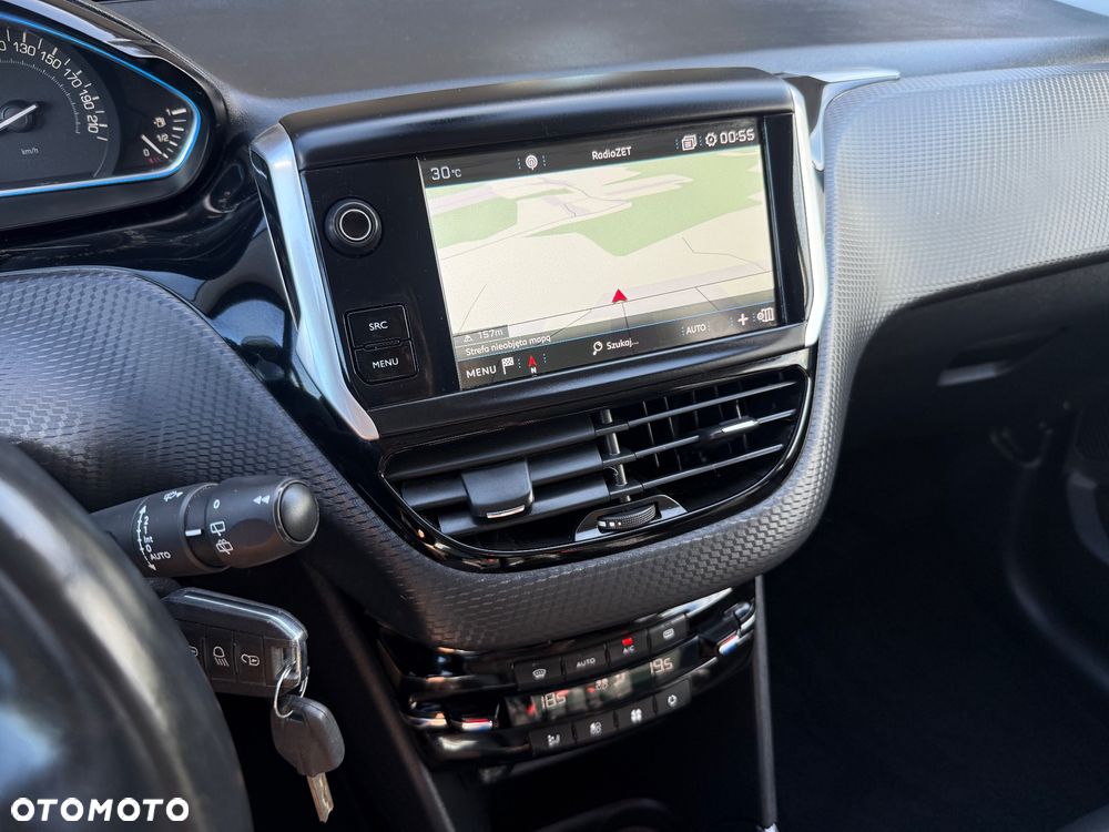 Peugeot 2008 PureTech 110 GPF Stop&Start EAT6 Allure - 21