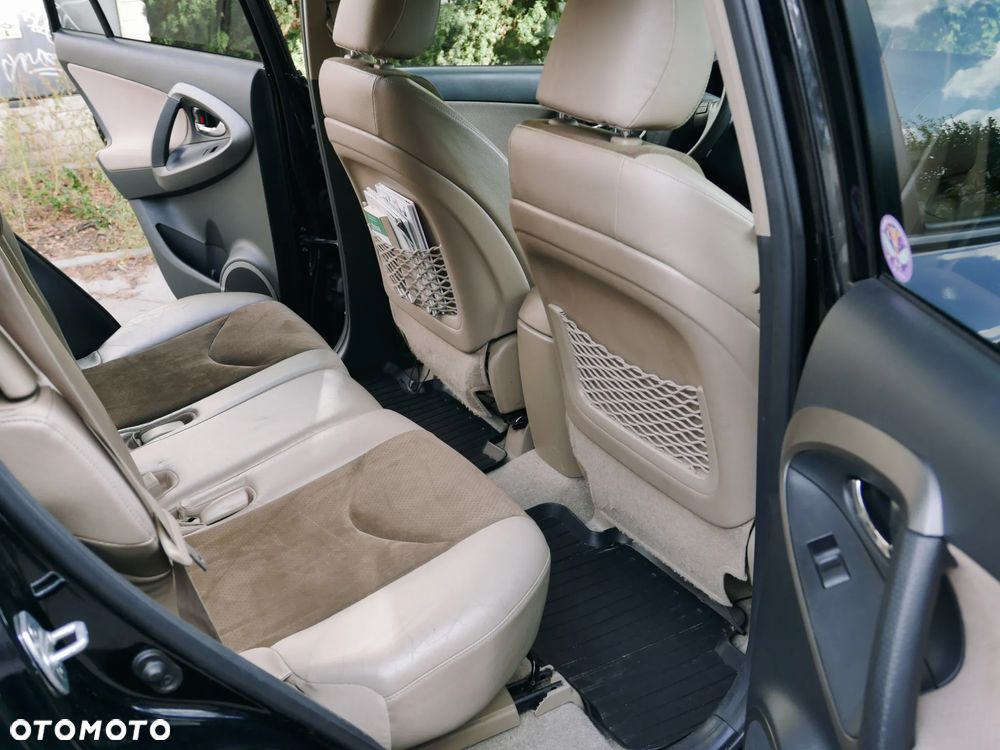 Toyota RAV4 2.0 VVT-i Prestige NAVI MS - 19