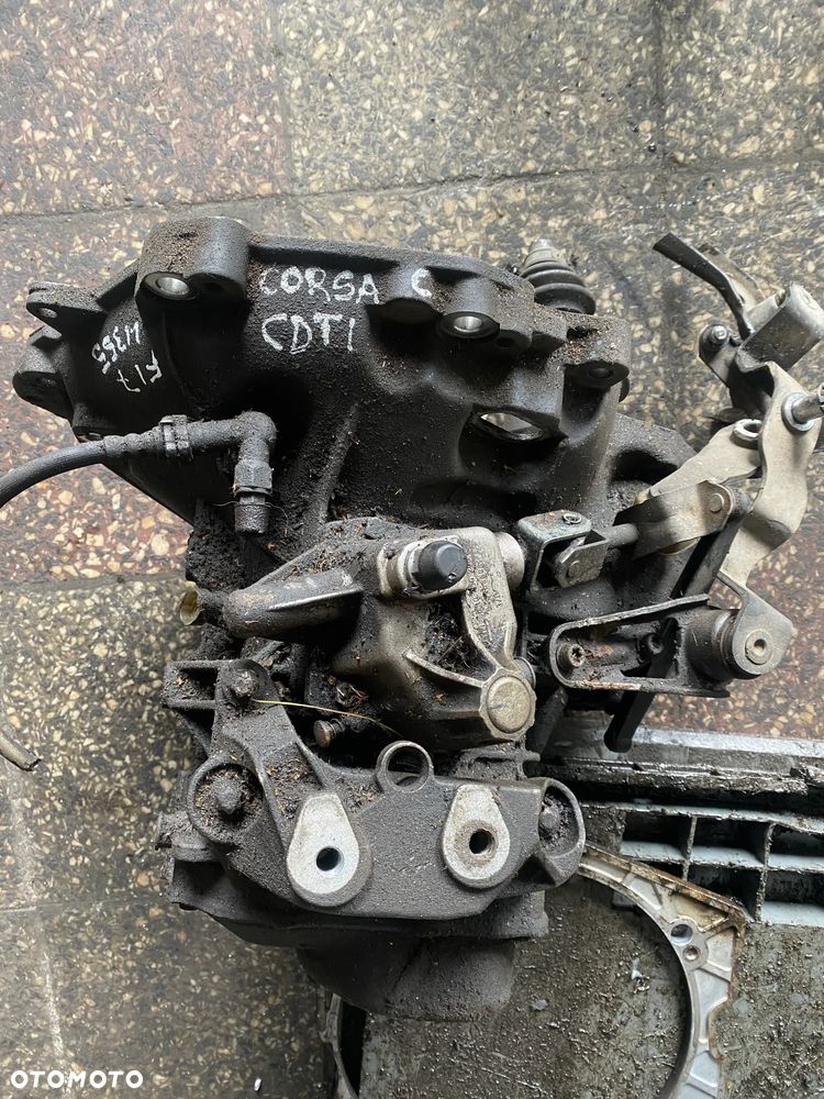 SKRZYNIA BIEGÓW F17W355 OPEL CORSA  1.7 D - 5