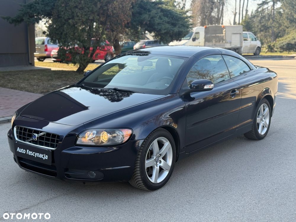Volvo C70 2.0D Momentum - 17