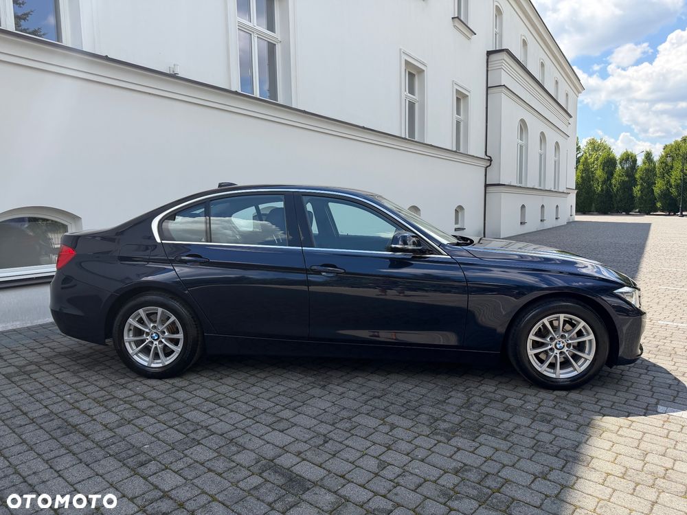 BMW Seria 3 320i Sport-Aut Sport Line - 8