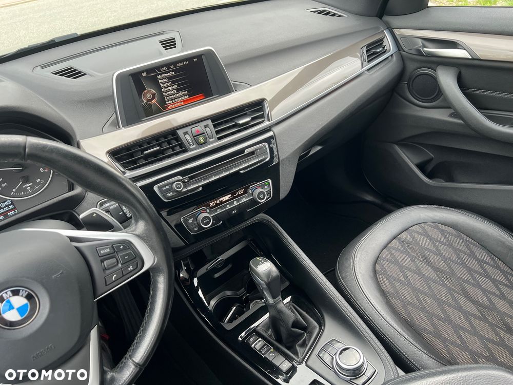 BMW X1 xDrive18d Sport Line - 23