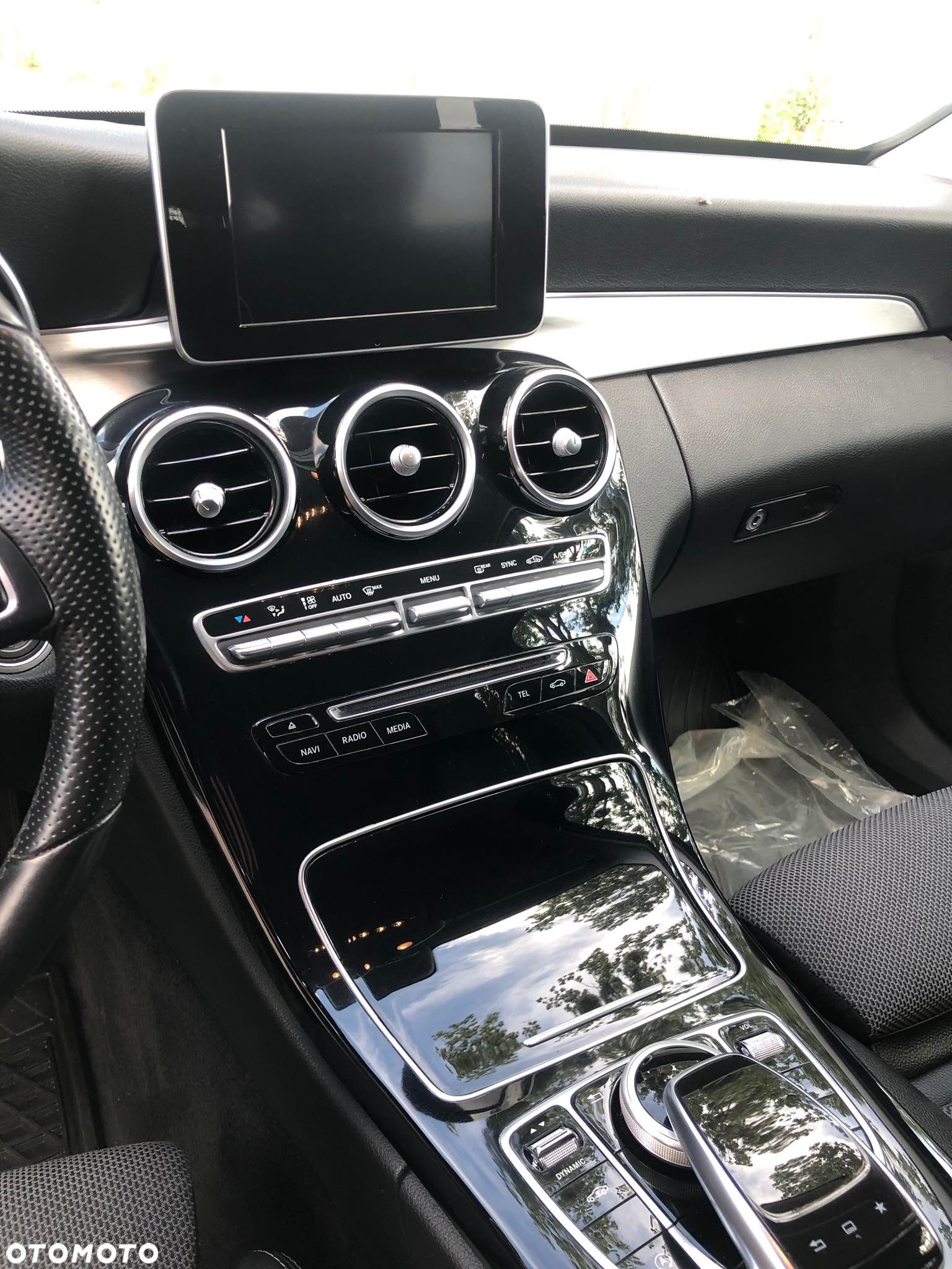 Mercedes-Benz Klasa C 220 (BlueTEC) d 7G-TRONIC - 27