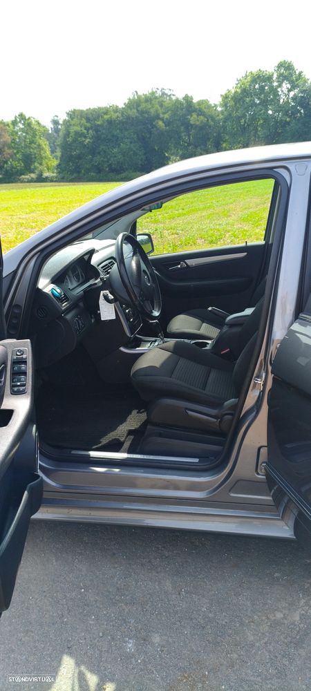 Mercedes-Benz B 200 CDI Autotronic - 7