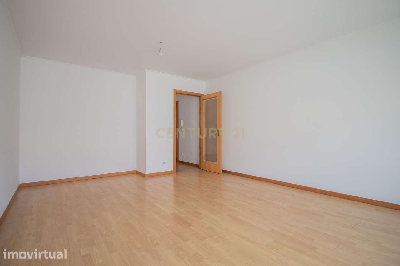 Apartamento T2 com boas áreas em Brenha, Figueira da Foz - Grande imagem: 2/16