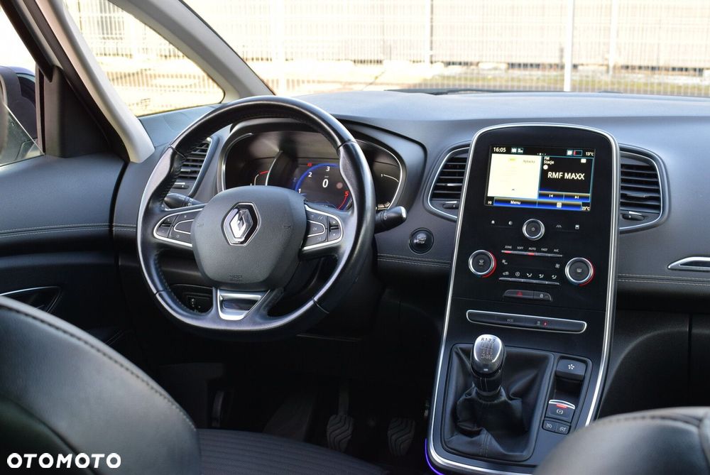 Renault Grand Scenic - 14
