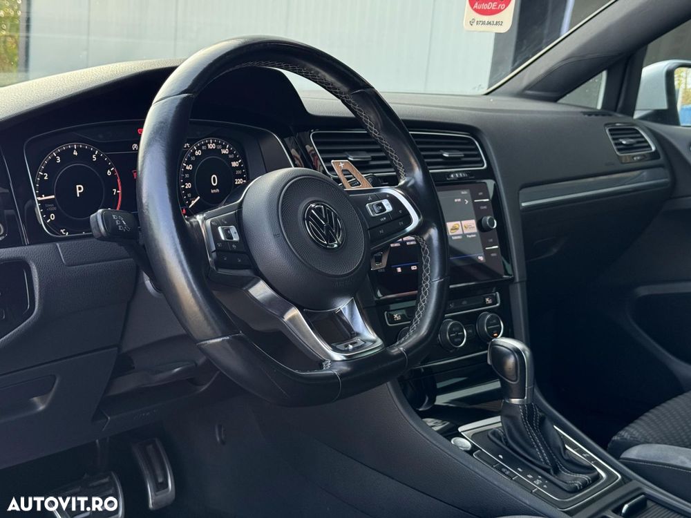 Volkswagen Golf - 5