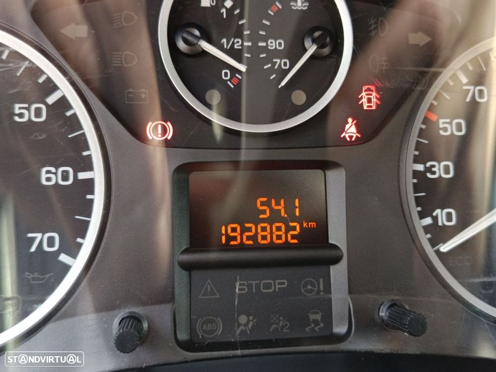 Peugeot Partner 1.6 BlueHDi Style - 11