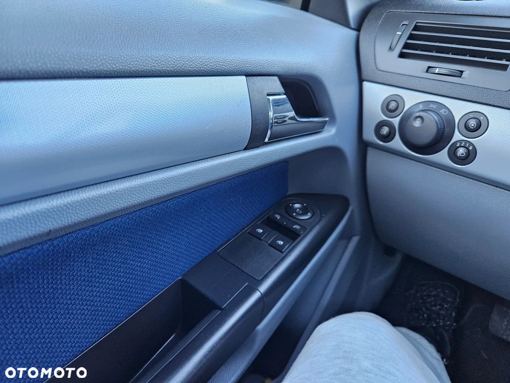 Opel Astra 1.6 Edition - 14