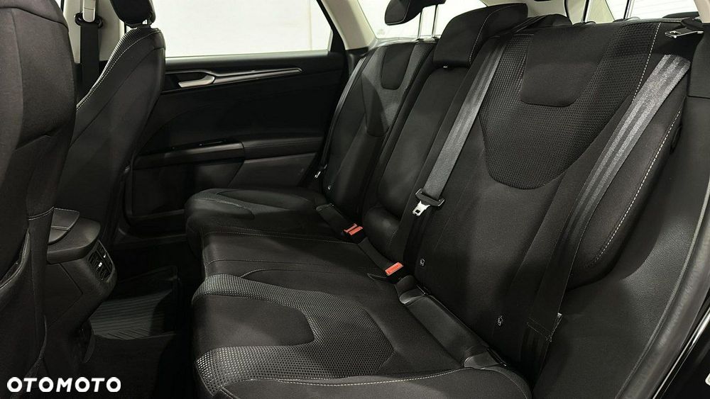 Ford Mondeo 2.0 EcoBlue Titanium - 12