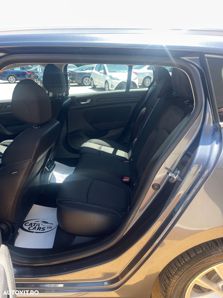 Renault Megane Blue dCi 116 Intens - 28