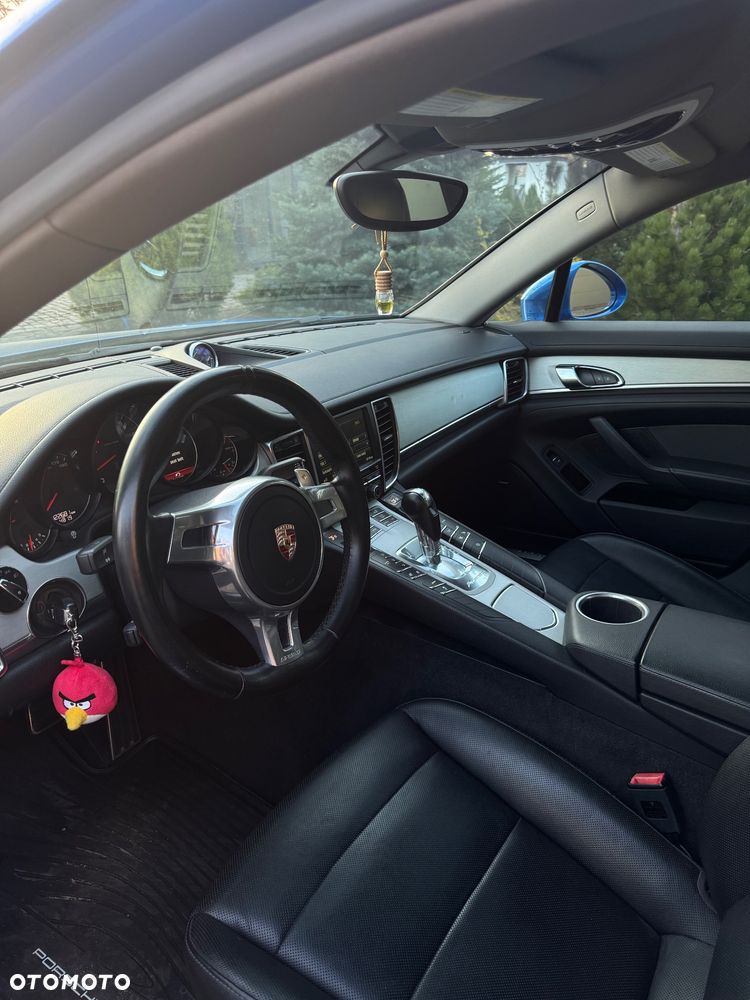 Porsche Panamera PDK - 16