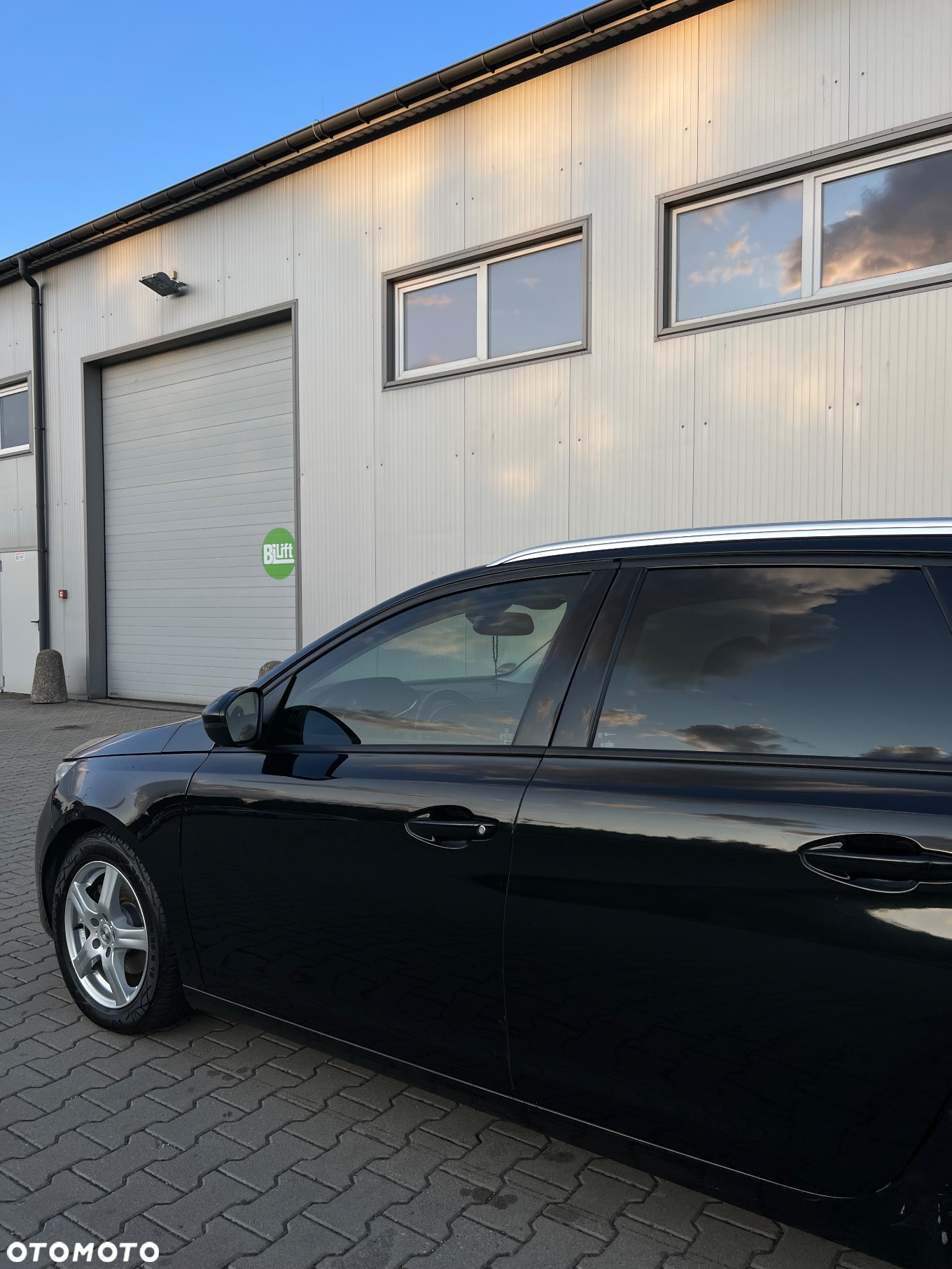 Peugeot 308 SW 1.6 e-HDi Active S&S - 9