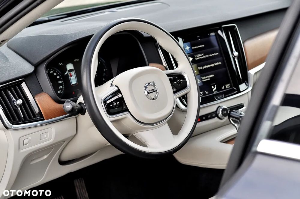 Volvo V90 D4 Geartronic Inscription - 18