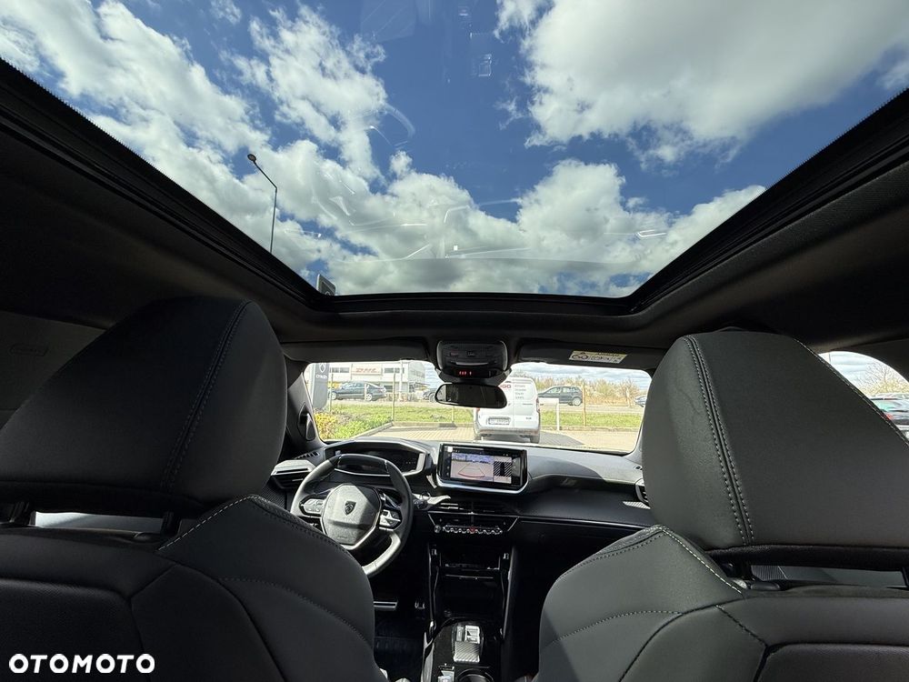 Peugeot 2008 PureTech mHEV GT E-DCS6 - 19