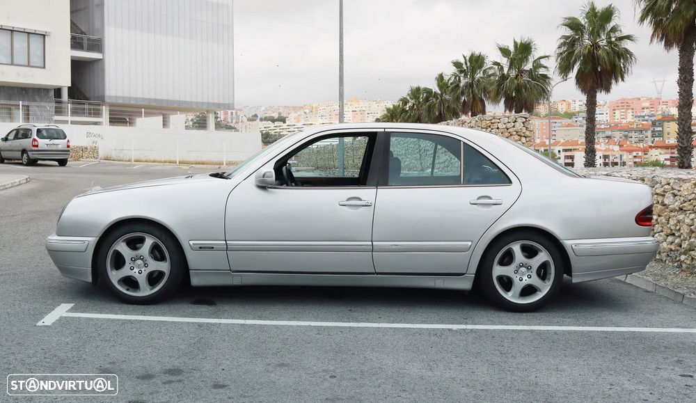 Mercedes-Benz E 220 - 2