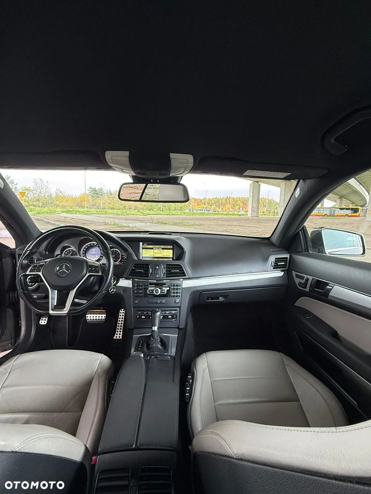 Mercedes-Benz Klasa E 350 CDI DPF Coupe BlueEFFICIENCY 7G-TRONIC Avantgarde - 17